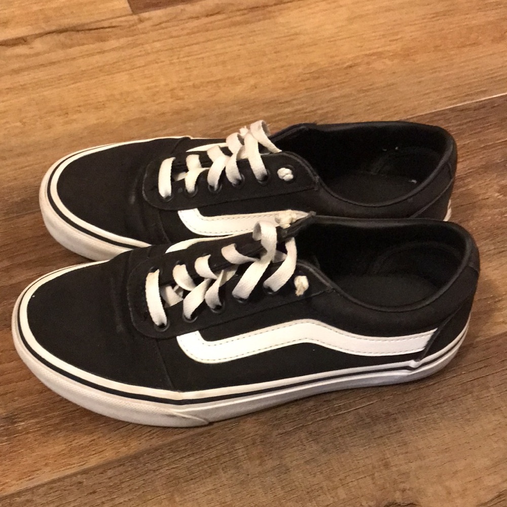 Vans Black and White Sneakers - Picture 3 of 4